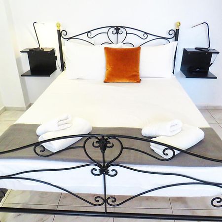 Axilleion Boutique Hotel Ermoupoli Buitenkant foto