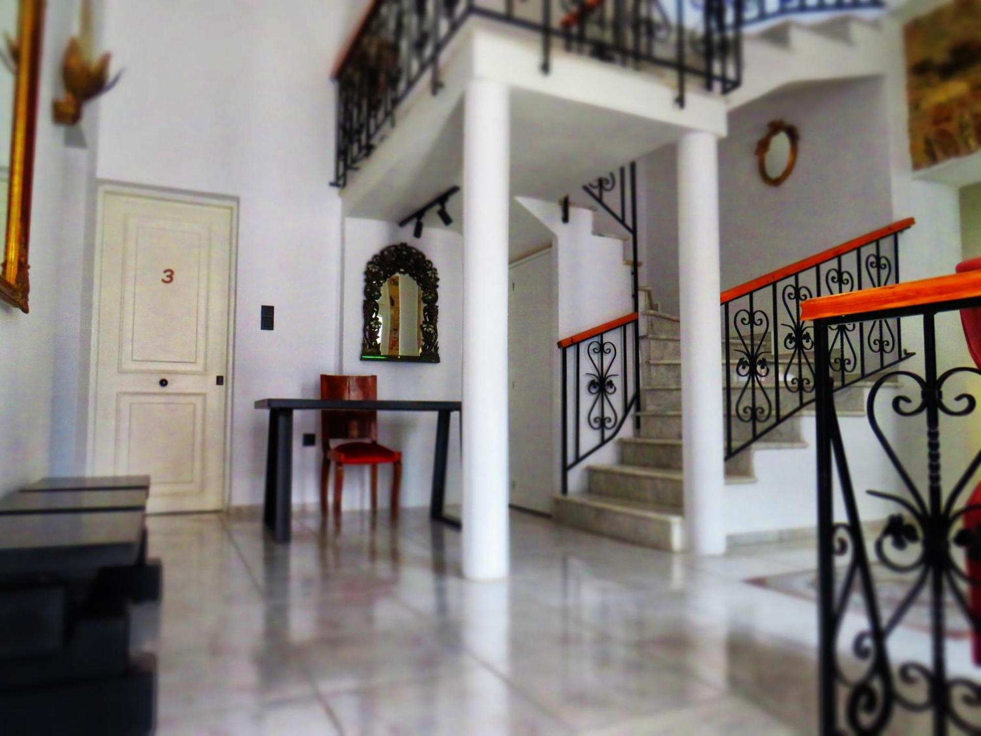 Axilleion Boutique Hotel Ermoupoli Buitenkant foto