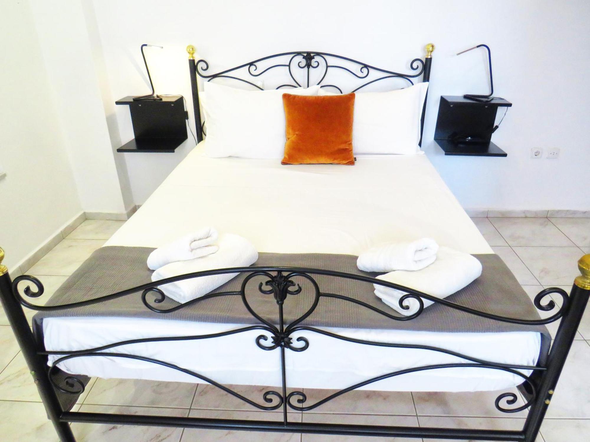 Axilleion Boutique Hotel Ermoupoli Buitenkant foto