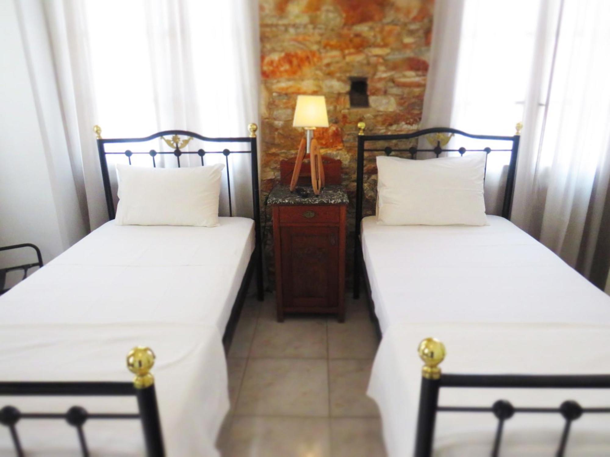 Axilleion Boutique Hotel Ermoupoli Buitenkant foto